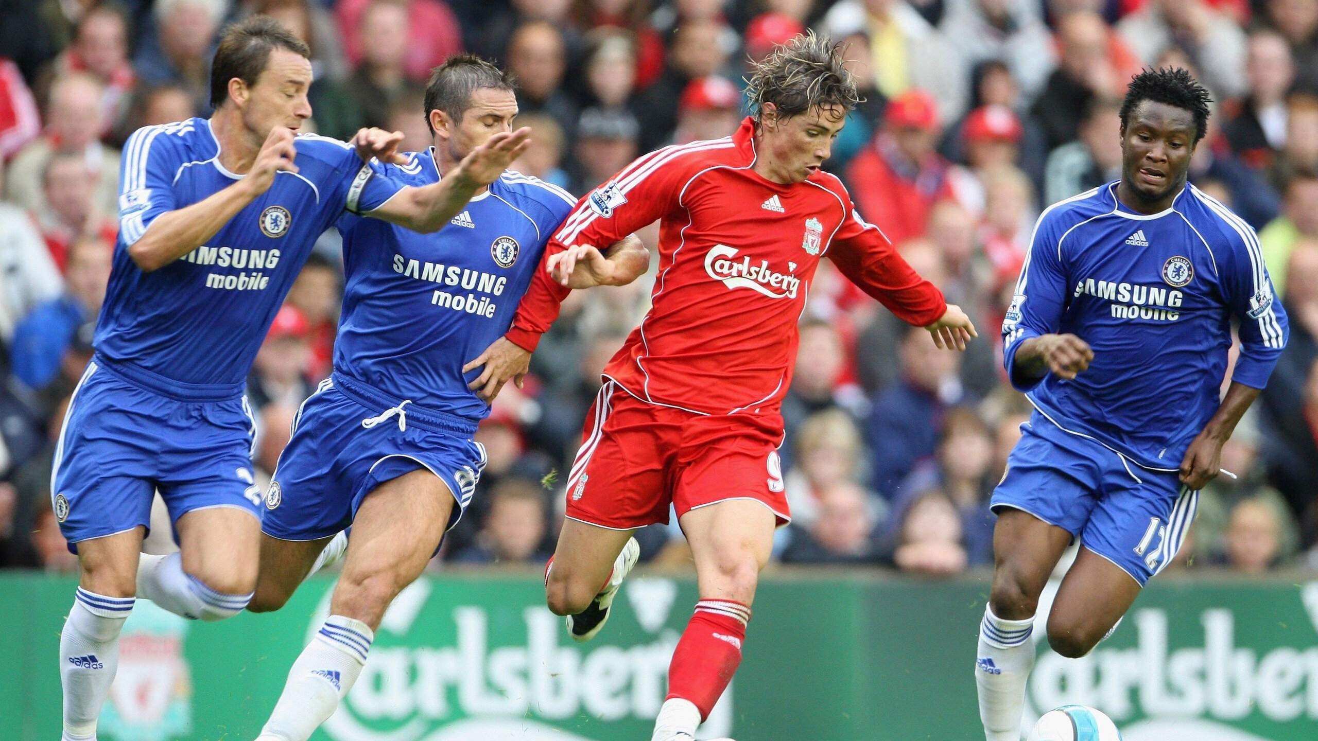 纳达尔鏖战五盘险胜德约科维奇 第15次挺进法网四强